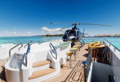 luxury_charter_yacht_my_seanna_jacuzzi_heli_deck