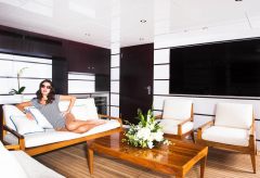 luxury_motor_yacht_seanna_beach_club